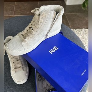 P448- white zebra high top sneaker - size 39 NIB
